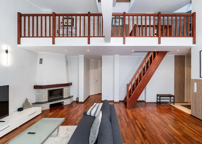 Lägenhet 2-story, 3-bedroom Penthouse, Sauna, Free Parking