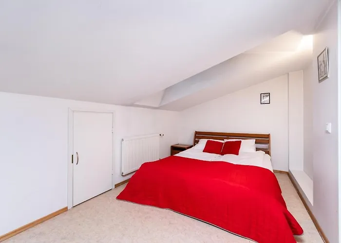 2-story, 3-bedroom Penthouse, Sauna, Free Parking Reval