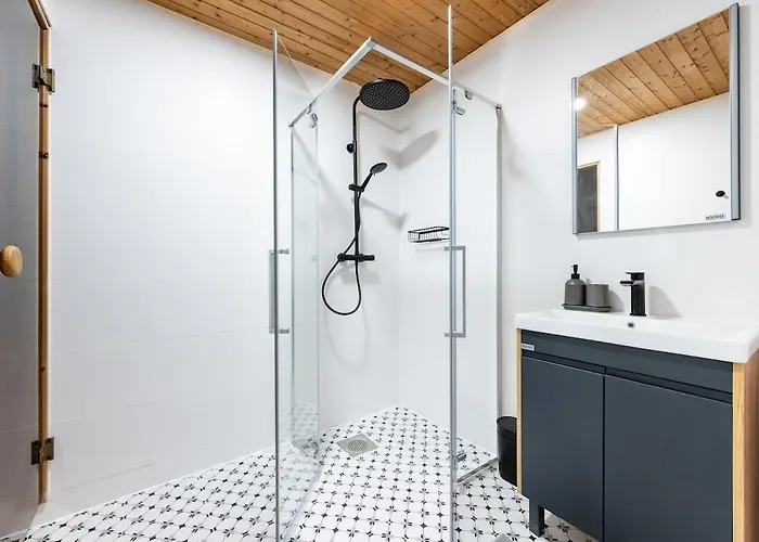 2-story, 3-bedroom Penthouse, Sauna, Free Parking Reval