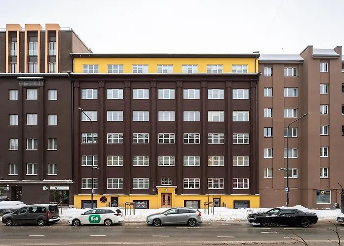 2-story, 3-bedroom Penthouse, Sauna, Free Parking Lägenhet