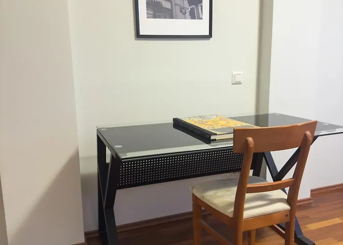 Apartamento 2-story, 3-bedroom Penthouse, Sauna, Free Parking *