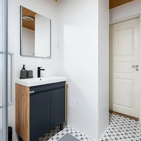 Korter 2-story, 3-bedroom Penthouse, Sauna, Free Parking